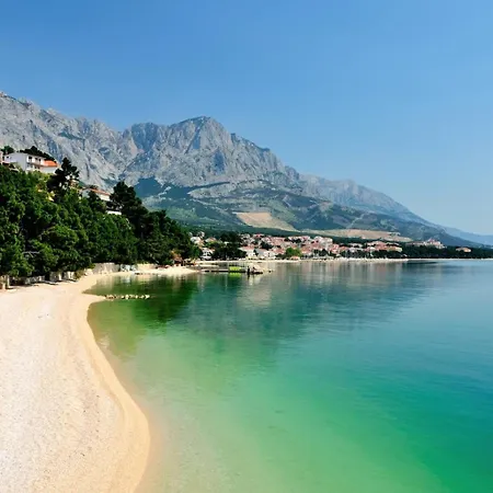 3785-3 For 2 Pers In Appartamento Baška Voda