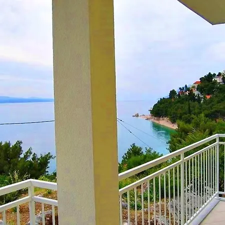 3785-3 For 2 Pers In Apartament